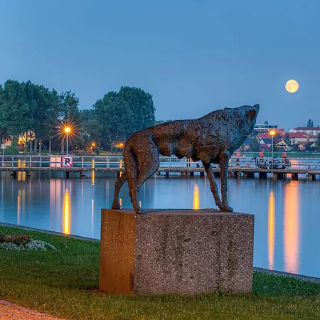 Garzini - Mit Balkon & Mueritzpanorama In Der Hafenresidenz * Waren (Mueritz)