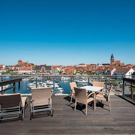 Garzini - Mit Balkon & Mueritzpanorama In Der Hafenresidenz Waren (Mueritz)